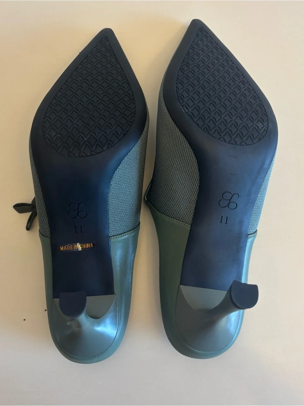 COSY ISLAND GraceLithe Bow Pointed Toe Heeled Mule Green Size 11